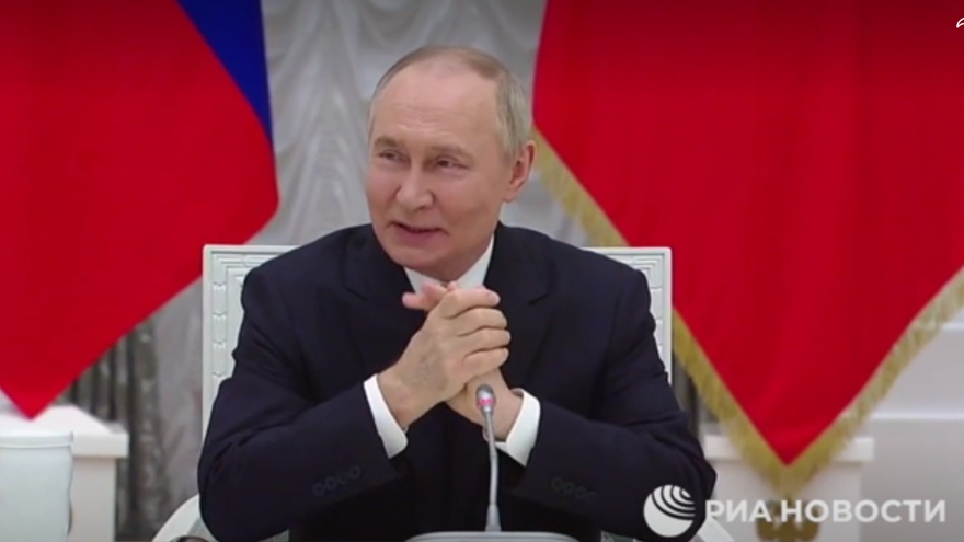 Tổng thống Nga Vladimir Putin họp với giới doanh nghiệp tại Điện Kremlin
