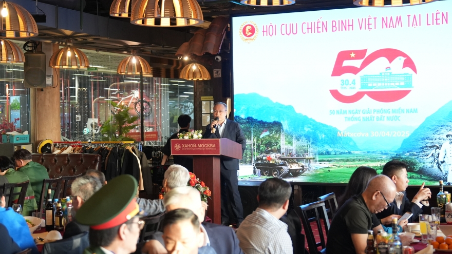 Hội cựu chiến binh Việt Nam tại Nga kỷ niệm 50 năm ngày thống nhất non sông