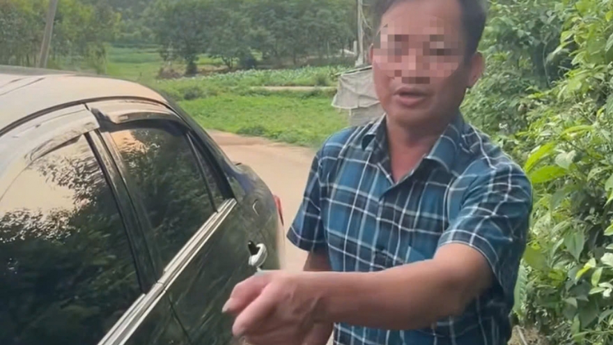 Bắc Giang: Cô gái 23 tuổi tố cáo bị tài xế ô tô hành hung