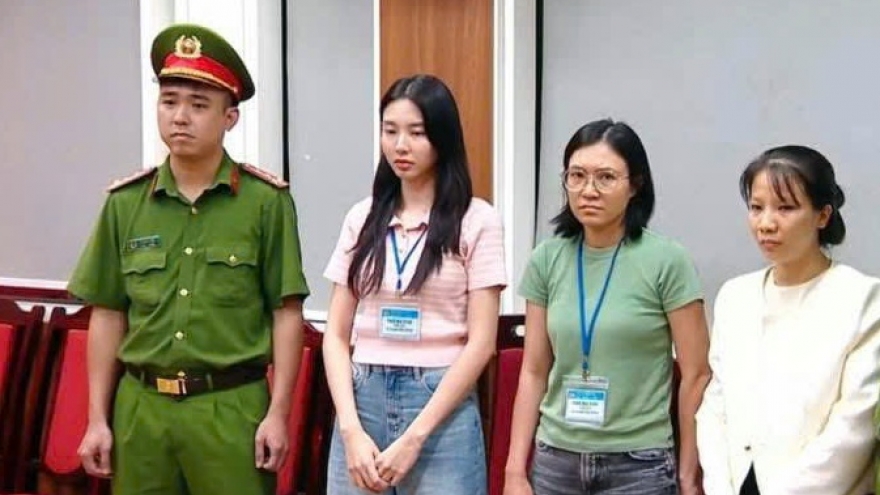 Khởi tố Nguyễn Thúc Thuỳ Tiên và 4 bị can liên quan vụ án Kẹo rau củ Kera