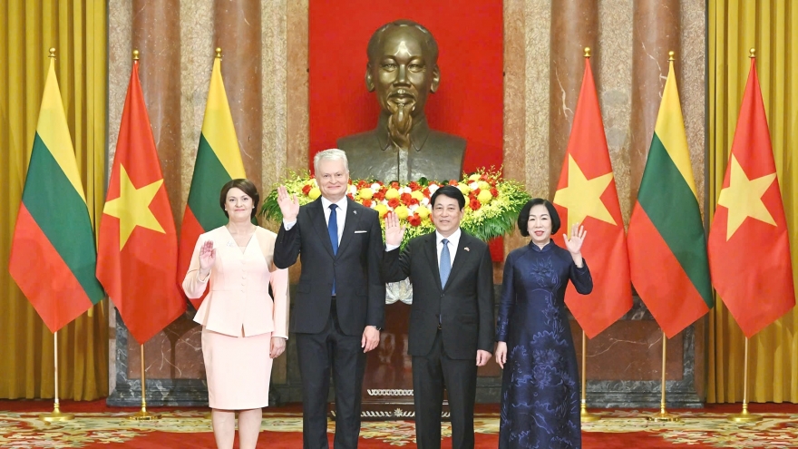 Chủ tịch nước chủ trì lễ đón Tổng thống Litva thăm chính thức Việt Nam