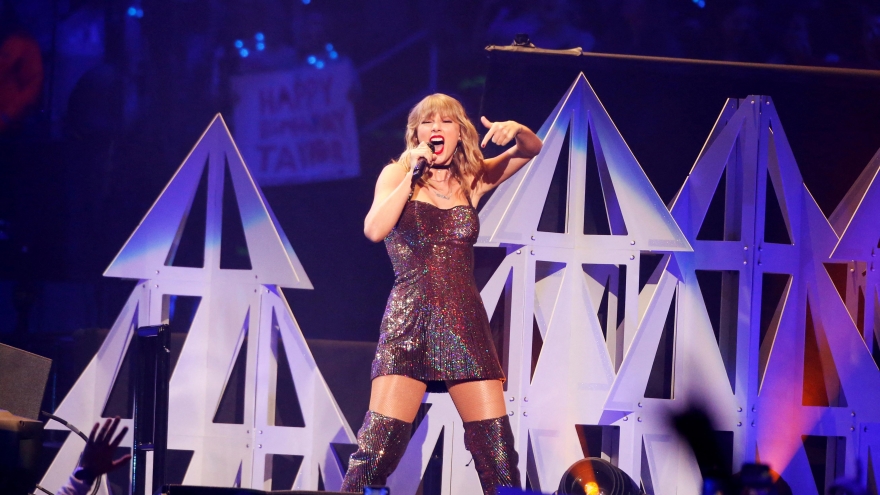 Taylor Swift mua lại quyền âm nhạc, album cũ tăng gấp đôi lượt phát trên Spotify