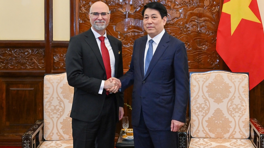 Chủ tịch nước Lương Cường tiếp Đại sứ Canada và Đại sứ Iran đến chào từ biệt