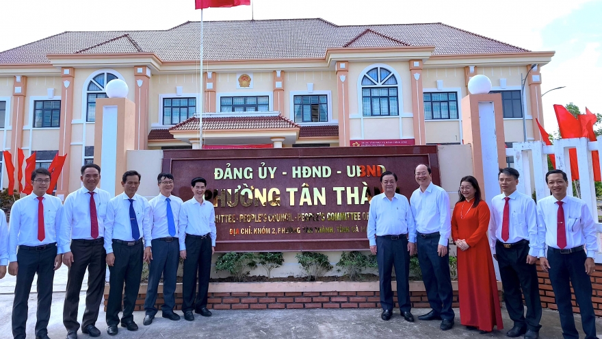 Phó Chủ tịch Quốc hội yêu cầu Cà Mau chuyển sang nền hành chính phục vụ thực chất