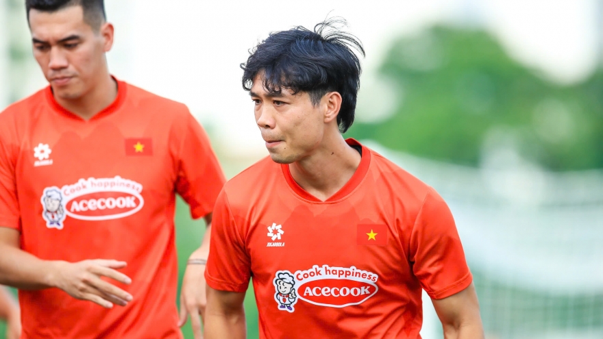 HLV Kim Sang Sik đón tin vui trước trận đấu với ĐT Malaysia