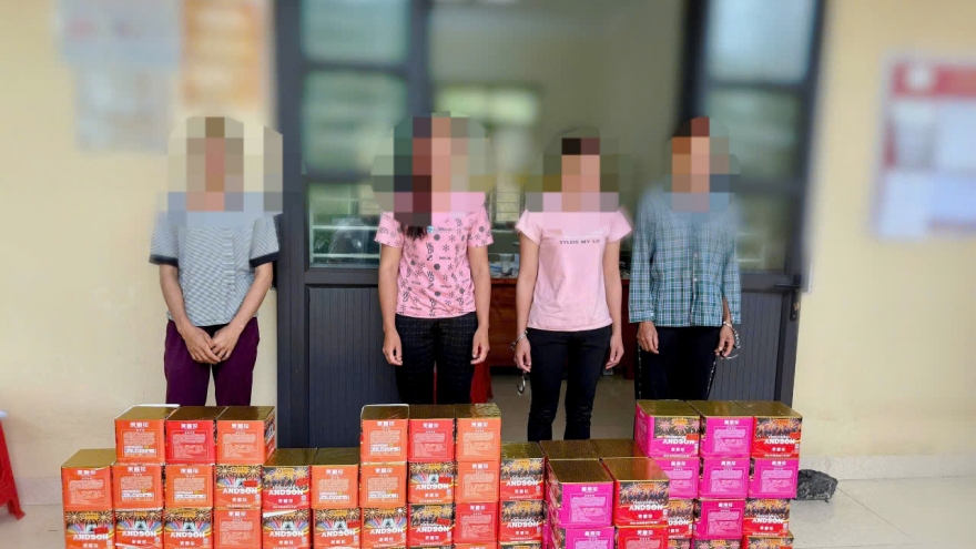 Bắt giữ nhóm đối tượng vận chuyển pháo nổ qua biên giới Cao Bằng