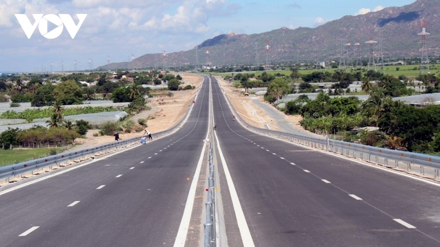 Bộ Xây dựng xác định mục tiêu hoàn thành 3.000km đường bộ cao tốc năm 2025