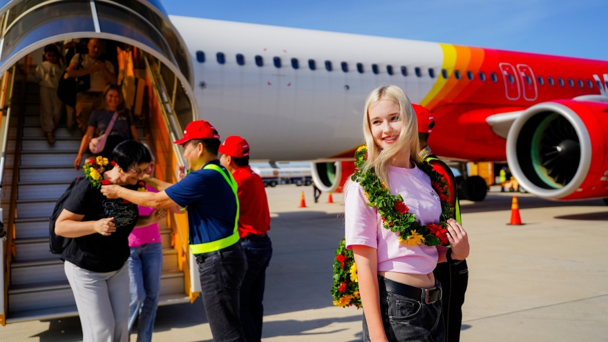 Vì sao lượng khách Nga đến Việt Nam tăng đột biến?