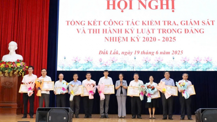 Hơn 1.700 đảng viên, 35 tổ chức đảng tại Đắk Lắk bị kỷ luật