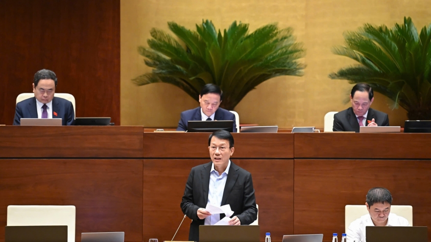 "Hợp tác quốc tế để truy bắt hiệu quả tội phạm trốn ra nước ngoài"