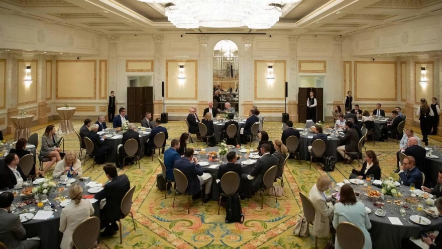 Nga và Mỹ thảo luận khả năng khôi phục đường bay thẳng