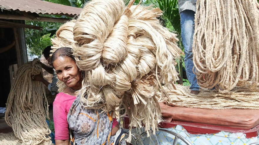 Nhiều mặt hàng của Bangladesh bị Ấn Độ cấm thông quan qua đường bộ