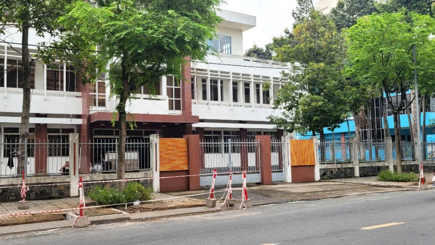 Xây dựng phương án bố trí chỗ ở cho cán bộ làm việc xa nhà