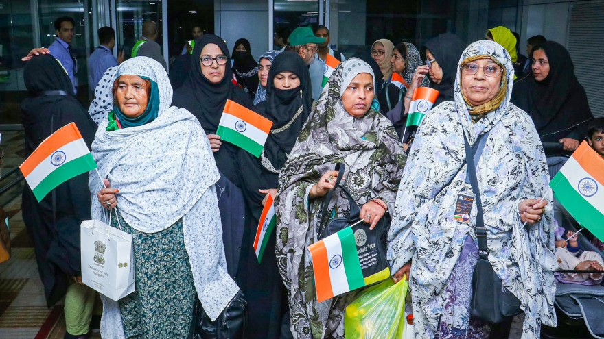 Ấn Độ hỗ trợ sơ tán công dân Nepal và Sri Lanka khỏi Iran