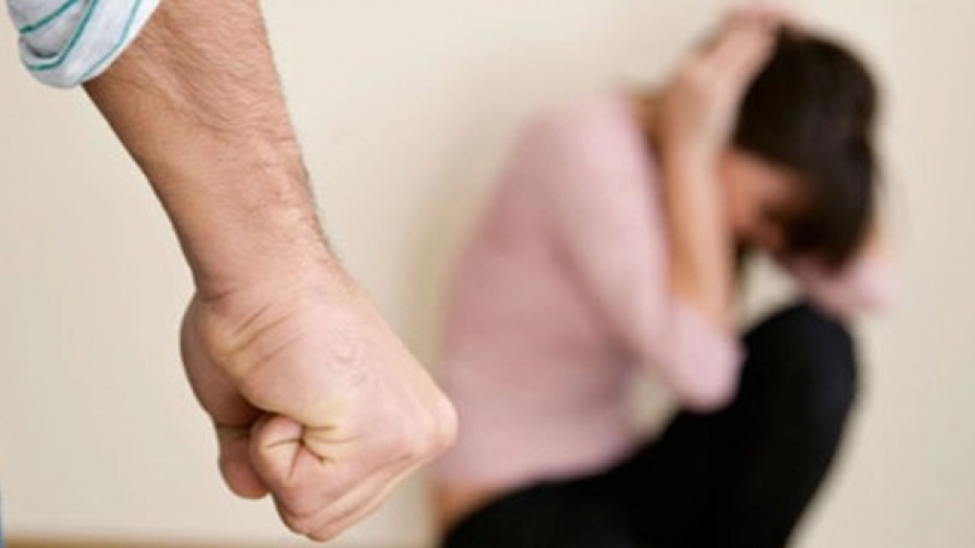 Sống nơm nớp trong lo sợ với người chồng vũ phu