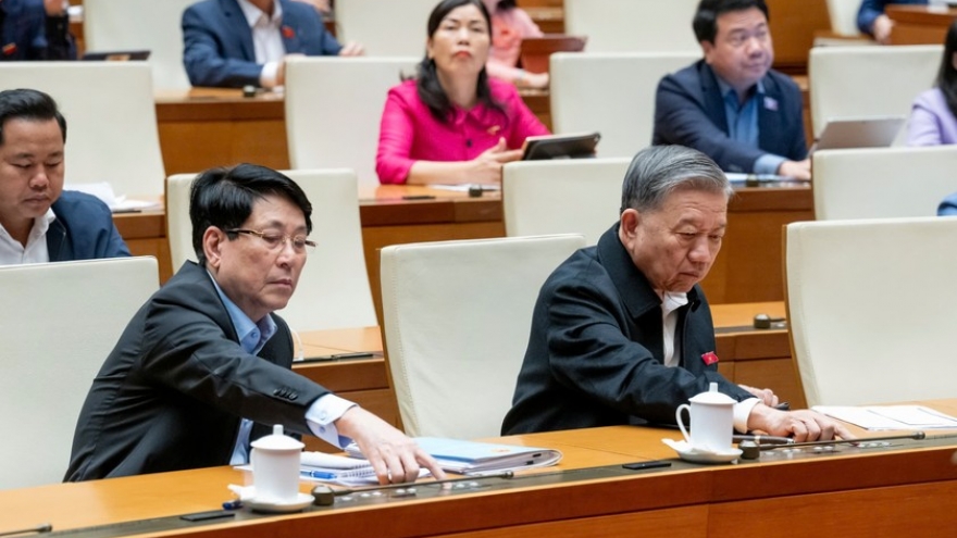 Quốc hội thông qua quyết toán NSNN 2023, bội chi hơn 291.000 tỷ đồng