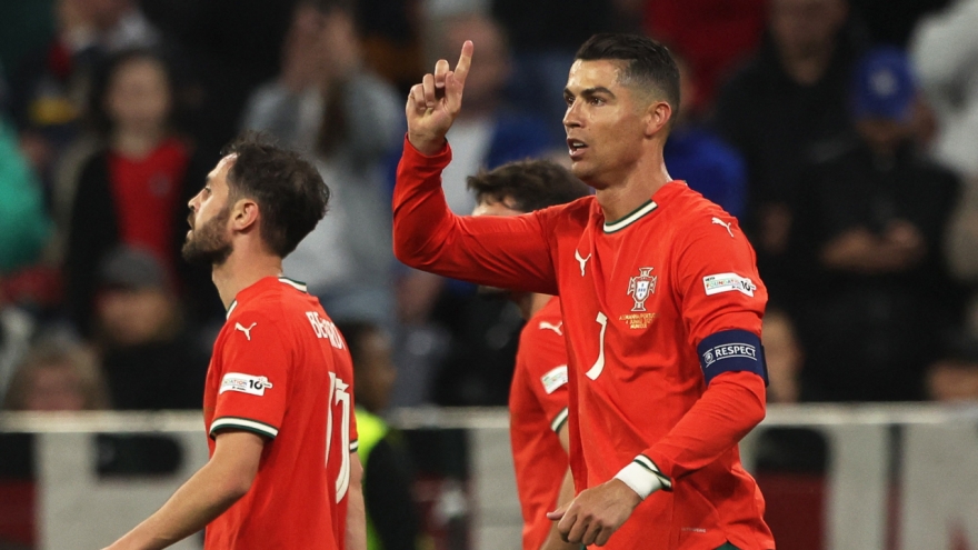 Giúp Bồ Đào Nha chiến thắng, Ronaldo thiết lập thêm một kỷ lục