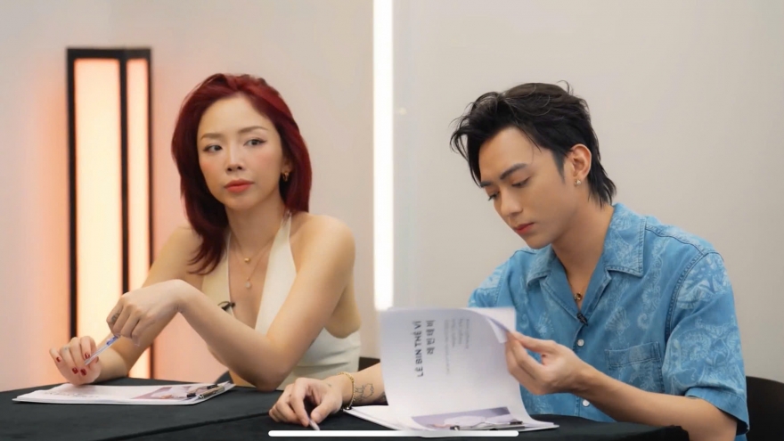 SOOBIN gay gắt chê tân binh "non, thiếu cảm xúc", Tóc Tiên phản pháo