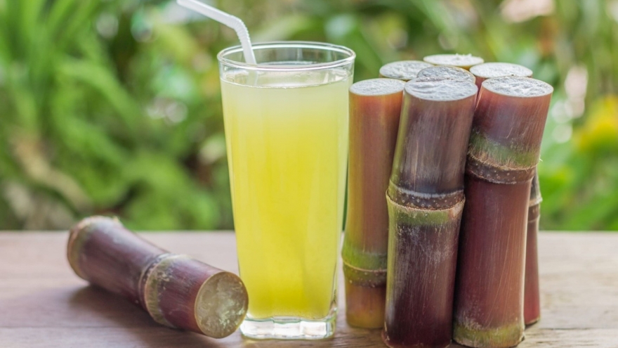 Là thức uống giải khát quốc dân, nước mía lại có thể đại kỵ với những người này