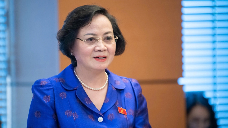 Bộ trưởng Nội vụ: Giữ nguyên chính sách hiện hành với cán bộ, công chức