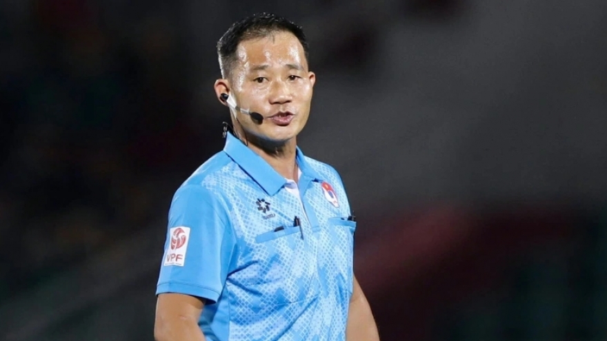 Lộ diện trọng tài “nghiêm khắc nhất” V-League 2024/2025