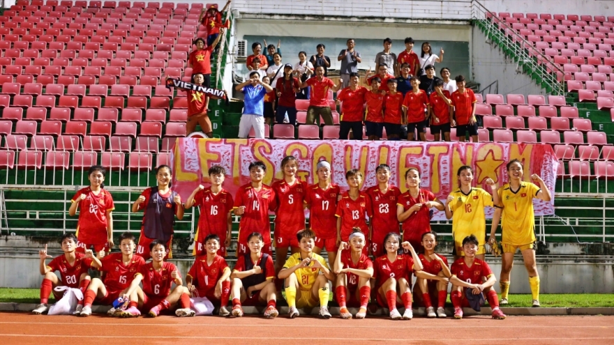 Bóng đá Việt Nam thắng tưng bừng tại giải Đông Nam Á