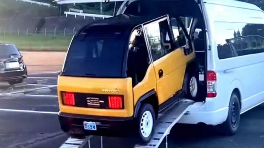 Ô tô điện siêu nhỏ KG Motors Mibot gây sốt tại Nhật Bản