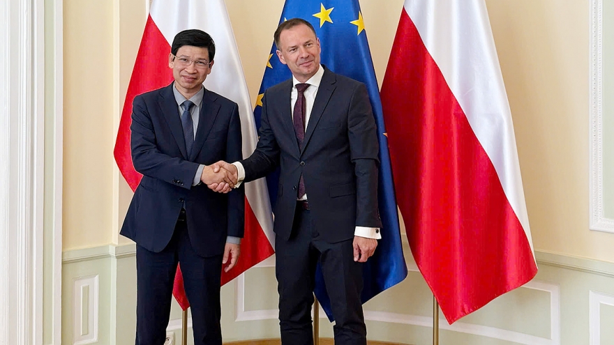 Thúc đẩy hợp tác Việt Nam - Ba Lan về du lịch, thể thao