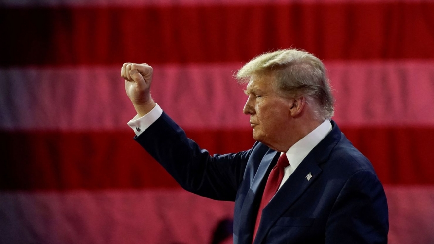 Khi Quốc hội Mỹ trao “búa tạ”, ông Trump có đủ lực đập vỡ thế bế tắc ở Ukraine?