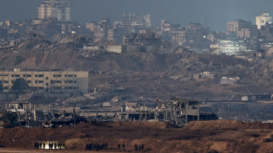 Israel đẩy mạnh tấn công vào Gaza, hơn 40 người thiệt mạng