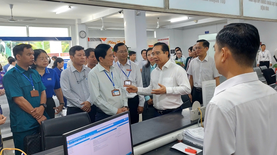 TP.HCM vận hành chính quyền hai cấp: Ngày đầu thuận lợi, người dân hài lòng