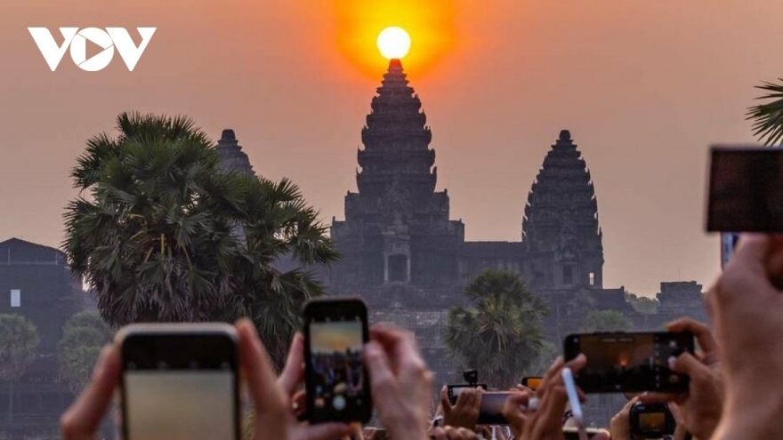 Tăng mạnh lượng khách Trung Quốc đến Công viên Khảo cổ Angkor (Campuchia)