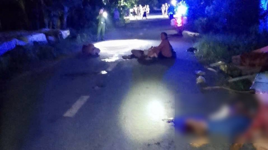 Nóng 24h: Bắt nghi phạm đâm tử vong 2 anh em ruột trên bàn nhậu