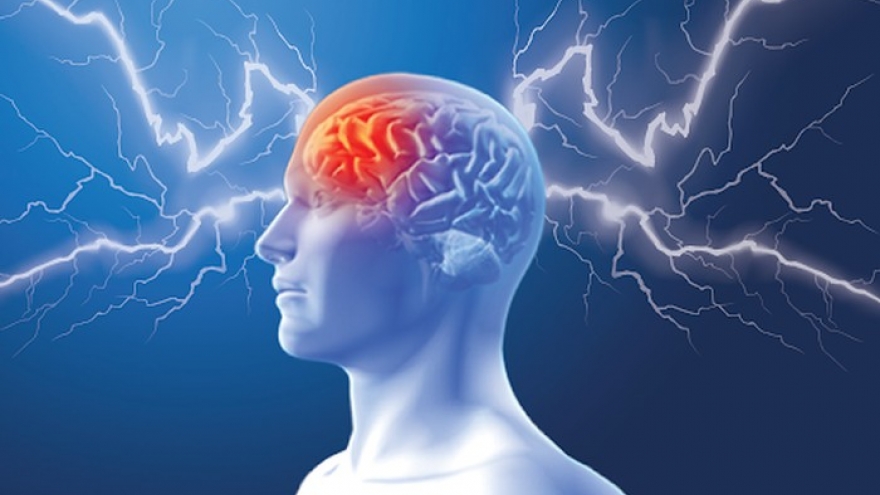 Làm sao để an toàn trong tình dục khi chịu di chứng động kinh sau tai nạn?