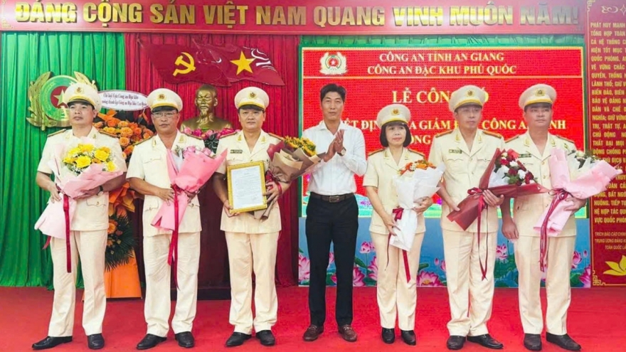 Ra mắt Công an Đặc khu Phú Quốc, công bố quyết định về cán bộ Đặc khu Thổ Châu