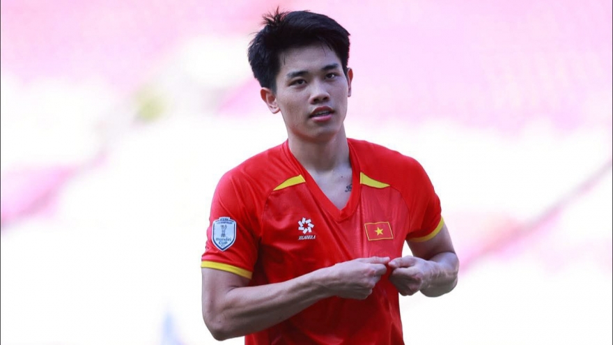 Tuyển thủ U23 Việt Nam có hành động ý nghĩa sau chức vô địch