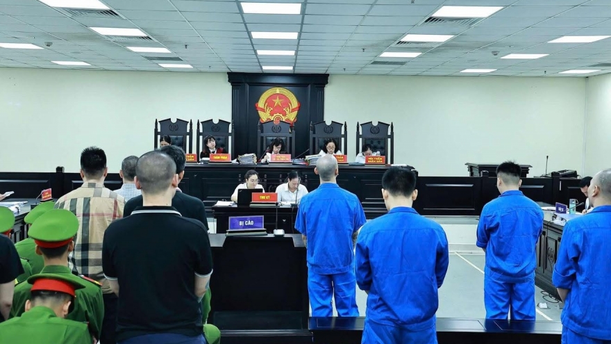 Tòa tuyên tử hình 11 bị cáo trong đường dây ma tuý của Hương "mẩu"