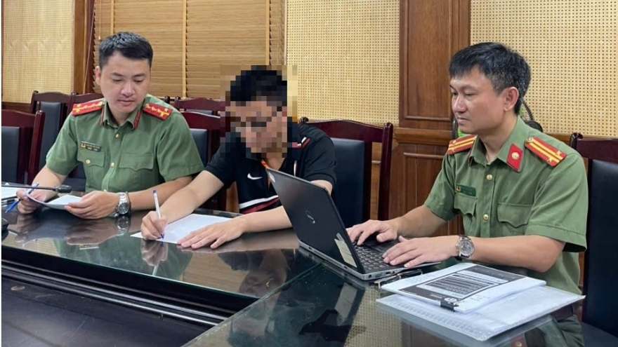 Làm lộ đề thi sẽ phải đối diện hình phạt nào?