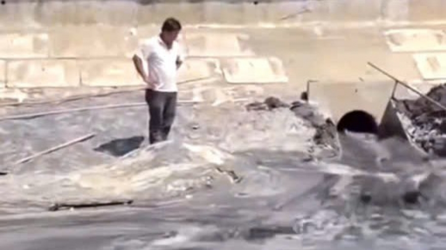 Phường Quy Nhơn Đông, tỉnh Gia Lai khắc phục sự cố nước thải chảy tràn ra biển