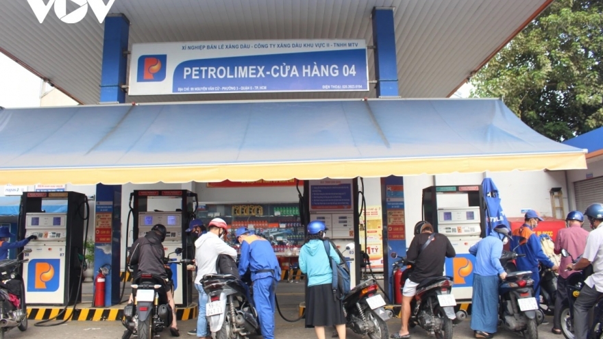 Đề xuất tiếp tục giảm thuế bảo vệ môi trường với xăng dầu đến hết năm 2026