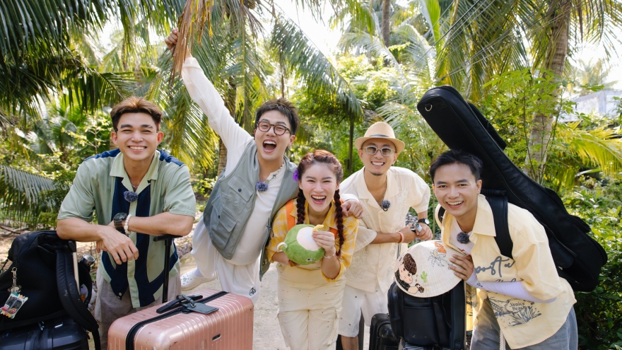 Gia đình Haha tạm biệt Sa Huỳnh, khám phá miền Tây sông nước