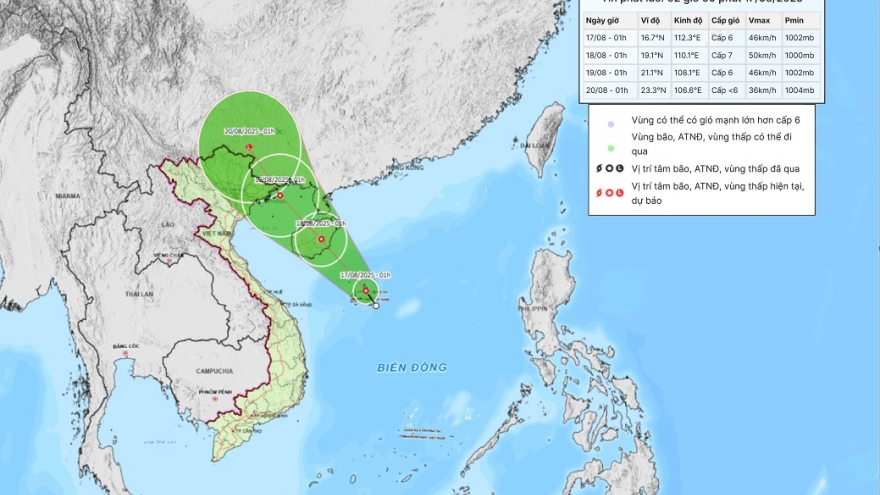 Áp thấp nhiệt đới trên biển Đông, gây biển động sóng cao tới 3,5m