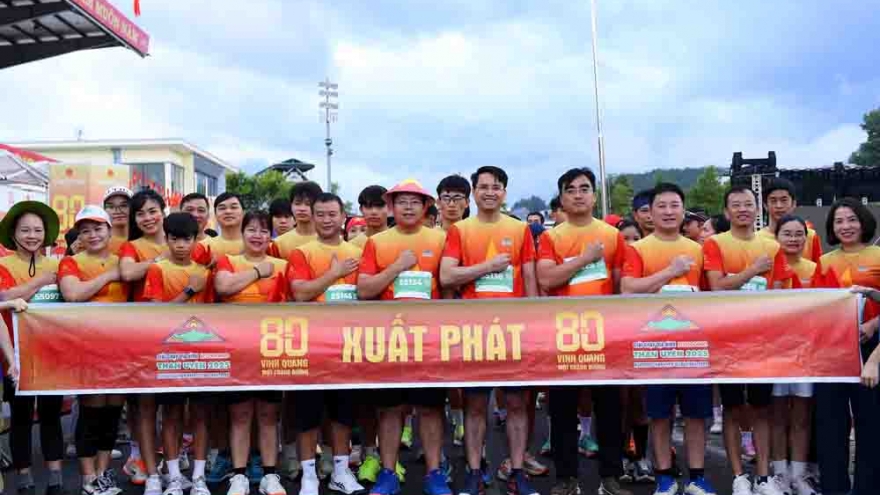 Gần 1.000 vận động viên tham gia giải chạy ở Lai Châu