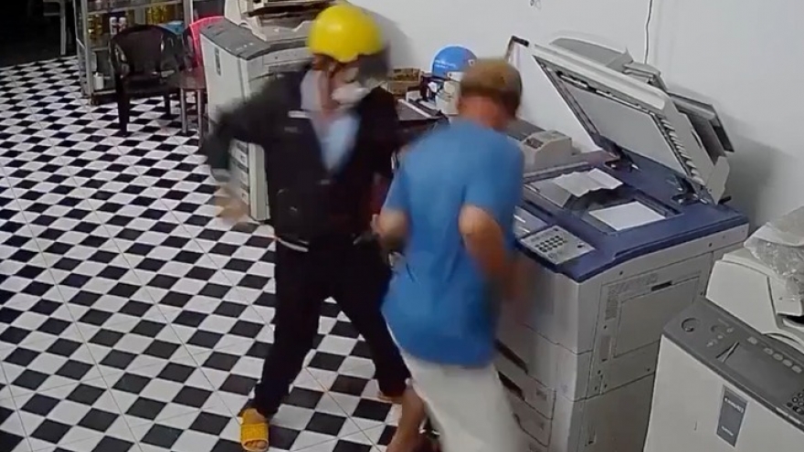 Bắt giữ nghi phạm đâm chủ tiệm photocopy tại Gia Lai