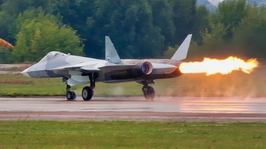 Toàn bộ phi đội Su-57 rầm rộ xuất trận, Ukraine thành “bãi thử” công nghệ Nga?