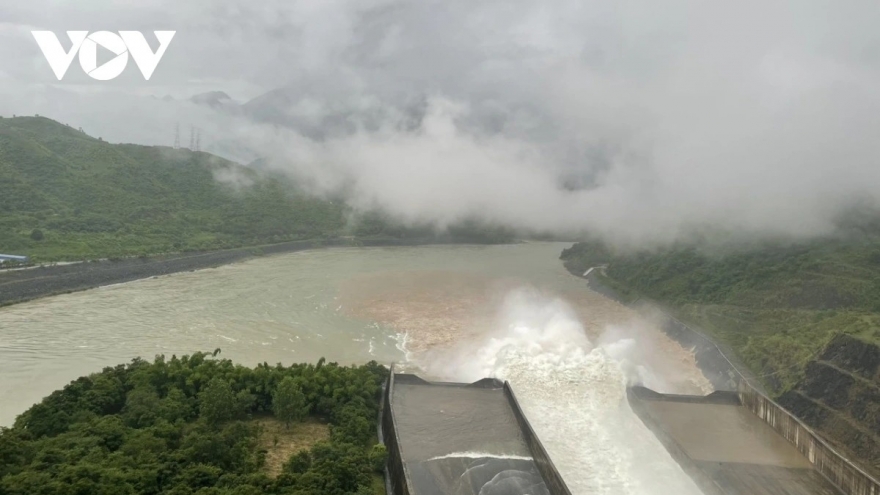 Hồ thủy điện Sơn La mở 1 cửa xả đáy vào 16h chiều nay