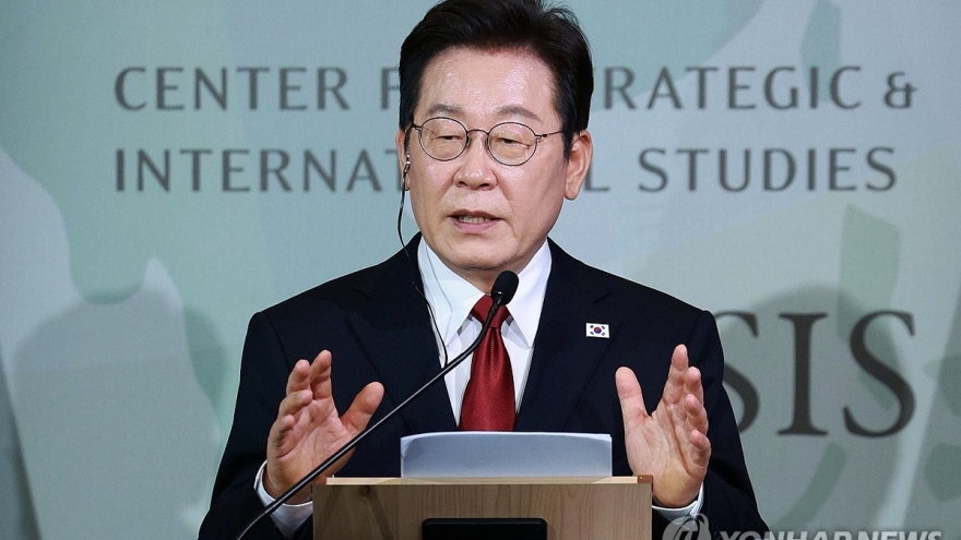 Tổng thống Hàn Quốc tuyên bố tăng ngân sách quốc phòng nhân chuyến thăm Mỹ