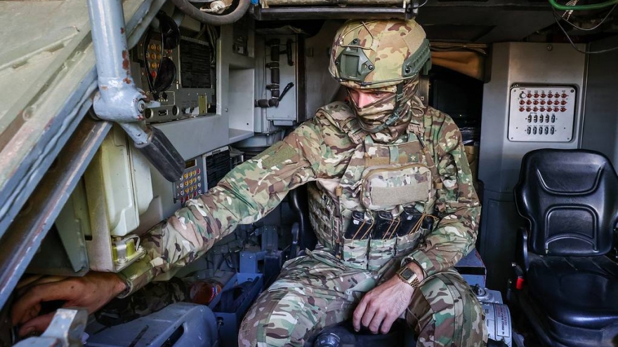 Ukraine cảnh báo tấn công sâu, Nga cáo buộc phương Tây cản trở hòa bình