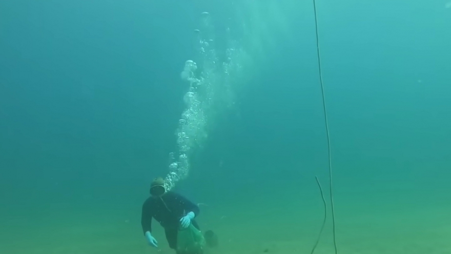 Quảng Trị: 1 người tử vong, 1 người nguy kịch sau chuyến lặn biển