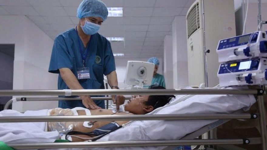 Bác sĩ tuyến xã được nâng phụ cấp nghề lên tối thiểu 70%